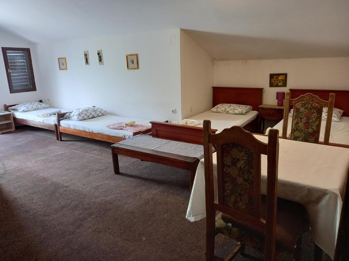 Sea View Otel Risan Dış mekan fotoğraf